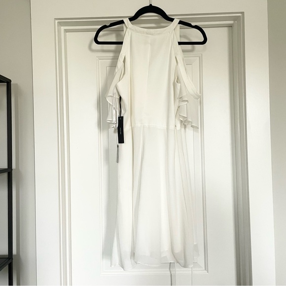 NWT Lulus Bombshell White Off-Shoulder Wrap Dress - Size L - Picture 10 of 13